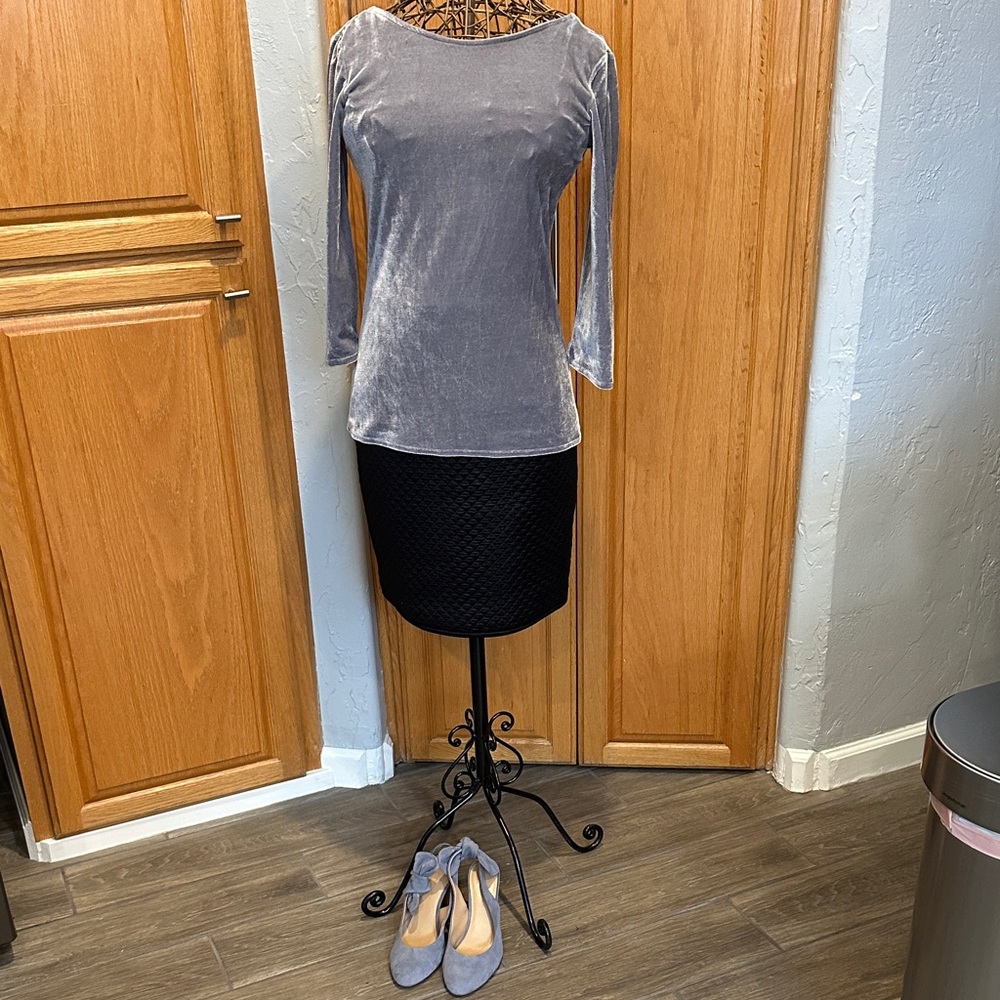 Gray Velvet Top and Max Studio Black Skirt Set. Size XS